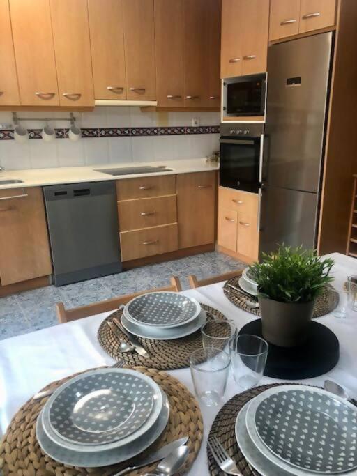 Nuevo Con Piscina A 2 Minutos Estacion Tren Ave Appartement Zaragoza Buitenkant foto